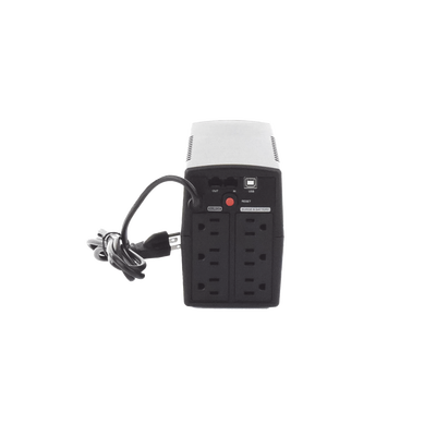 UPS de 900 VA/420 W, Topología Línea Interactiva, Entrada