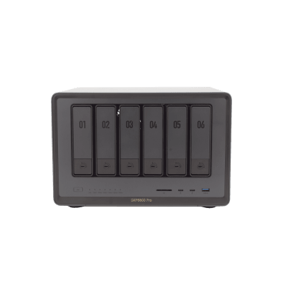 NAS / 6 Bahías + 2 NVMe / Intel i5 / Thunderbolt 4 / 10GbE